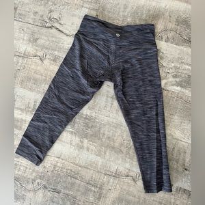 Size 4 crop lulu lemon grey leggings